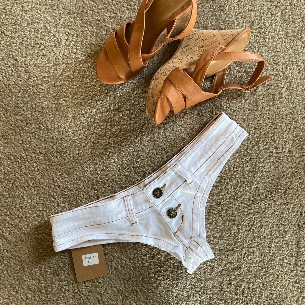 💜Sexy White Jean Short💜 (club wear or lingerie)